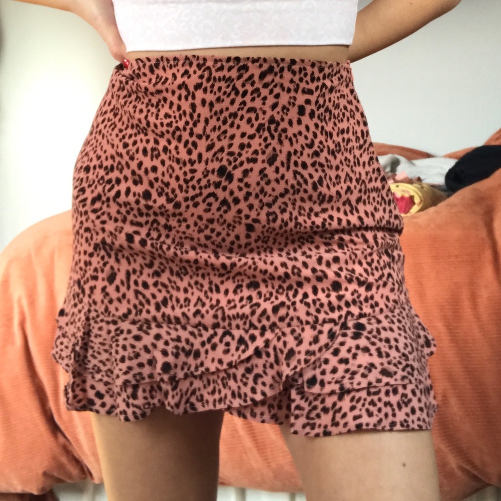 Adorable Cheetah Print Pileated Skirt! NWT